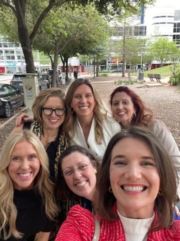 Anne Bradbury tweet media