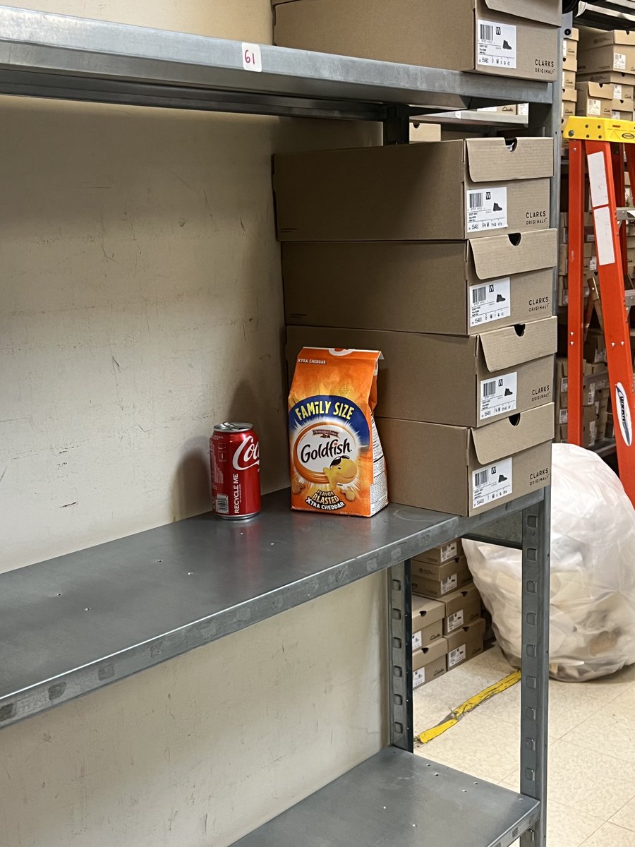audiohymn's tweet photo. when customers get mad at me and i tell them “im going to go talk to my supervisors” this is who im referring to https://t.co/YMcv0tOmHC