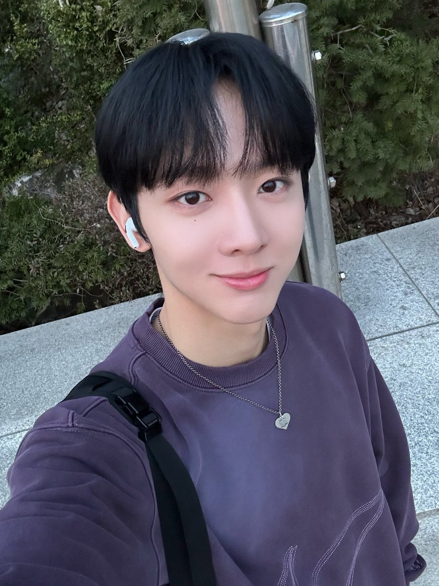 onlyforeon's tweet photo. 잘생겻다…//💙💙 https://t.co/weRgRDapnr