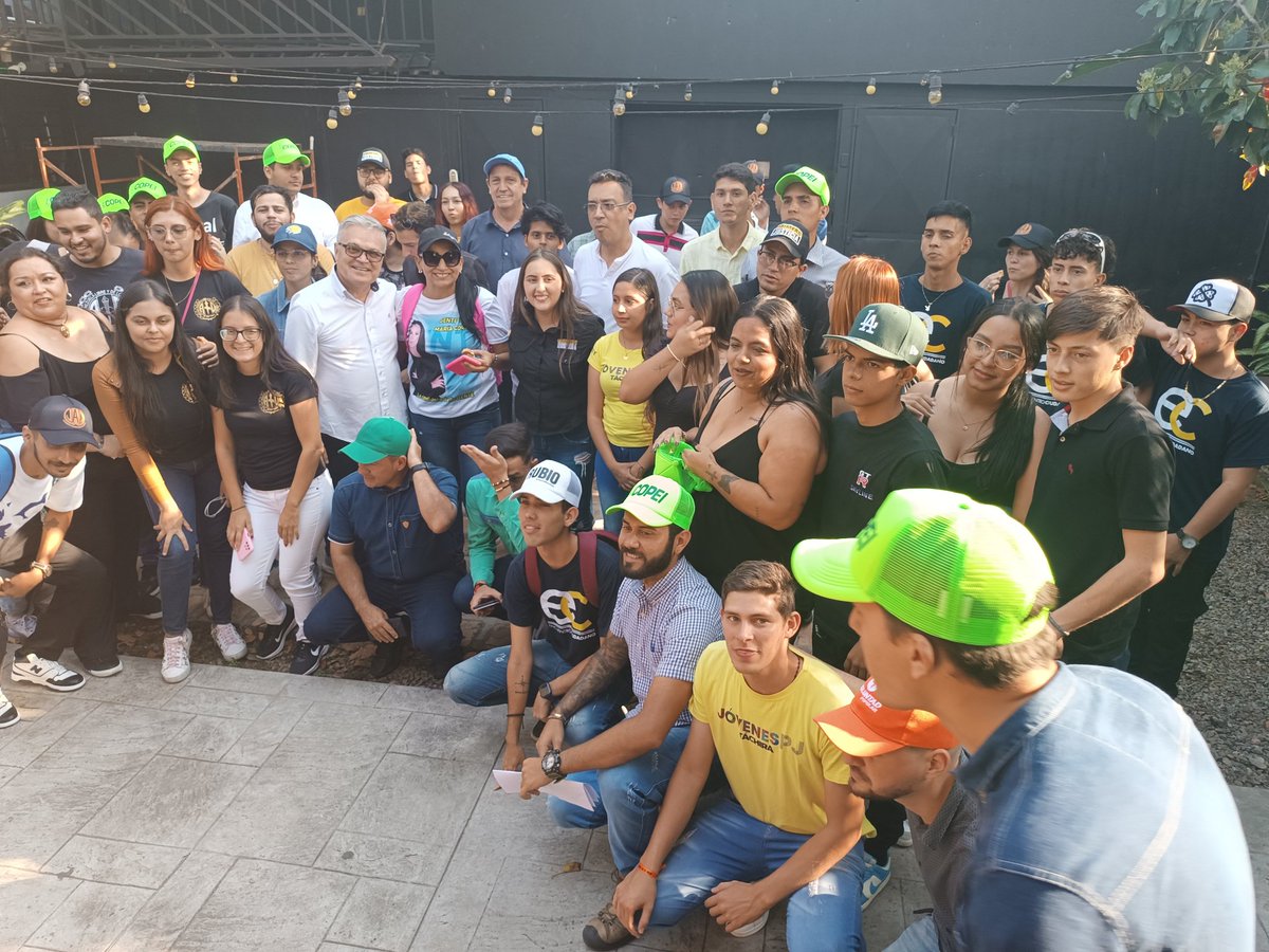 Hoy compartimos con una legión de jóvenes del Táchira la juramentación de sus equipos que apoyan a María Corina Machado en el Municipio Junín Rubio Estado Táchira. Seguimos Avanzando rumbo al 28 de Julio.