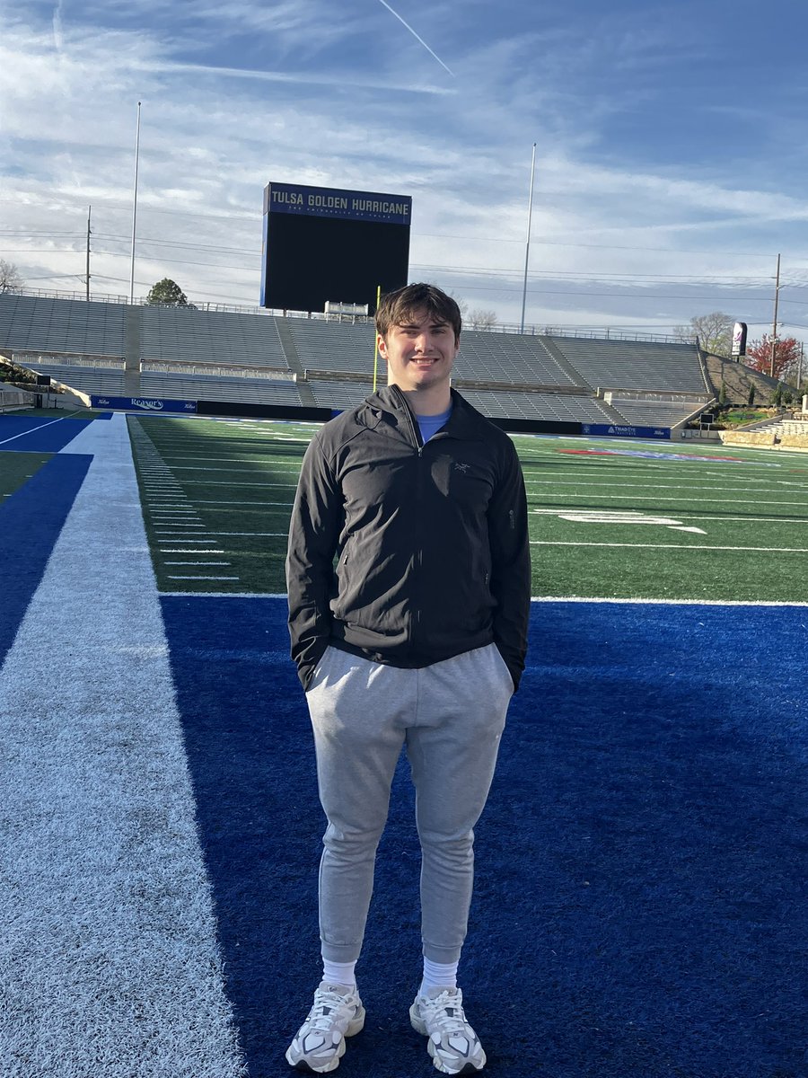 Thanks for your time @CoachKMcFarland and tour of @utulsa incredible campus, facilities & stadium. Great visit. #reigncane @TulsaFootball @tulsacoachkdub @chris_polizzi @coachofpdc @PrepRedzoneAR @SBLiveARK @EarlGill10