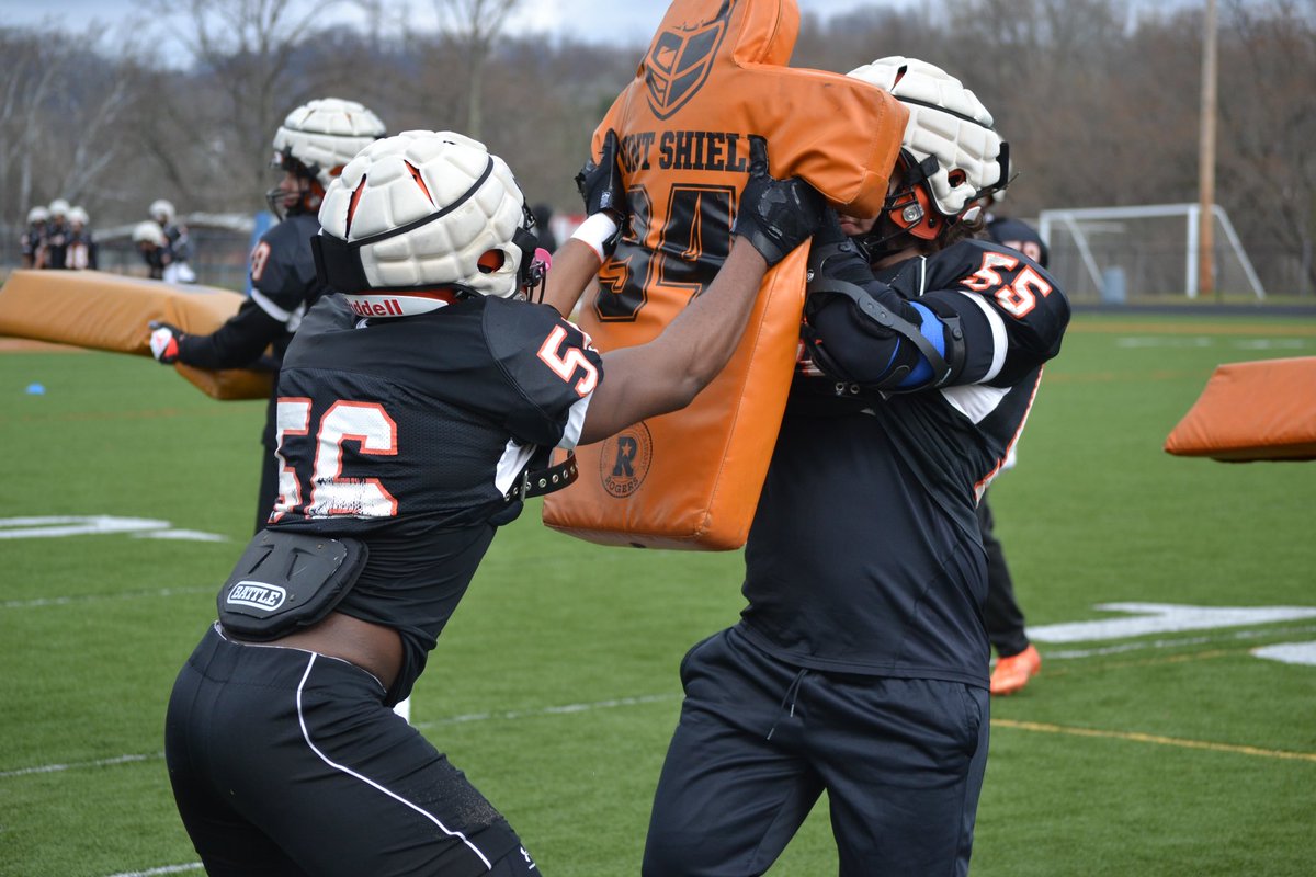 4iheme4's tweet photo. Spring ball🕷️ #AGTG https://t.co/SE2vcdRNAn