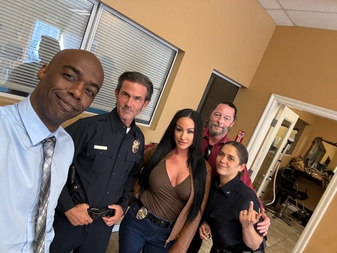 On set for "Dirty Cops" with Jack Vegas, Ziggy Star, Jennifer White and Chris Cock. Directed by Ricky