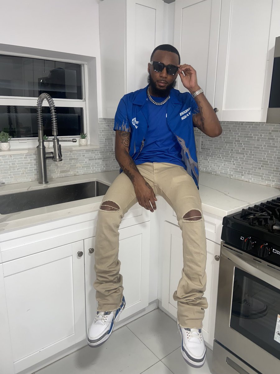 HGkevoo's tweet photo. Fuck niggas 🥷🏾 https://t.co/4gTEoFA7OY