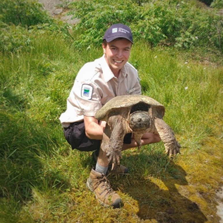 While radiotracking turtles, this Discovery ranger saw new species they wouldn't normally see – like the carnivorous Northern Purple Pitcher Plant! 
 
Learn more about Justin's summer as a Discovery ranger at <a href="/GrundyLkPP/">GrundyLakePP</a>. ⤵️   
bit.ly/48QoTof