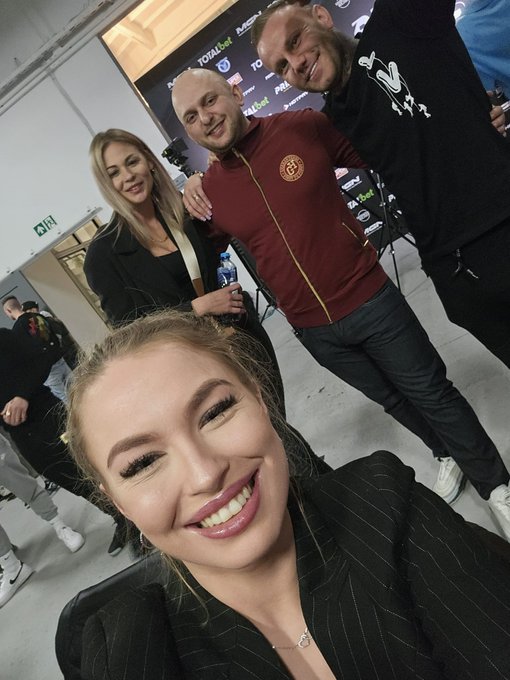 Jak wam się podobała konferencja @primeshowmma?  @JakubLasik taki odważny, a nawet podejsc wyjebac mu<a class="tags" target="_blank" title="On Twitter" href="/?out=eyJ0eXAiOiJKV1QiLCJhbGciOiJIUzUxMiJ9.eyJpYXQiOjE3MjA2MDM3OTAsImlzcyI6InR3cG9ybnN0YXJzLmNvbSIsIm5iZiI6MTcyMDYwMzc5MCwiZXhwIjoxNzUyMTM5NzkwLCJyZWRpcmVjdF91cmwiOiJodHRwczovL3R3aXR0ZXIuY29tL3ByaW1lc2hvd21tYSJ9.vFBLyYKLz3tJxBFdNGH3SdvGvYj67WV8o-BFIH_xT1sYTeI5RlnTXAyHmCOY-Vo6PdWTtefbhNc1U7-AKaHbZg">@primeshowmma</a><a href="/tag/aferki"class="tags"><span>#aferki</span></a>