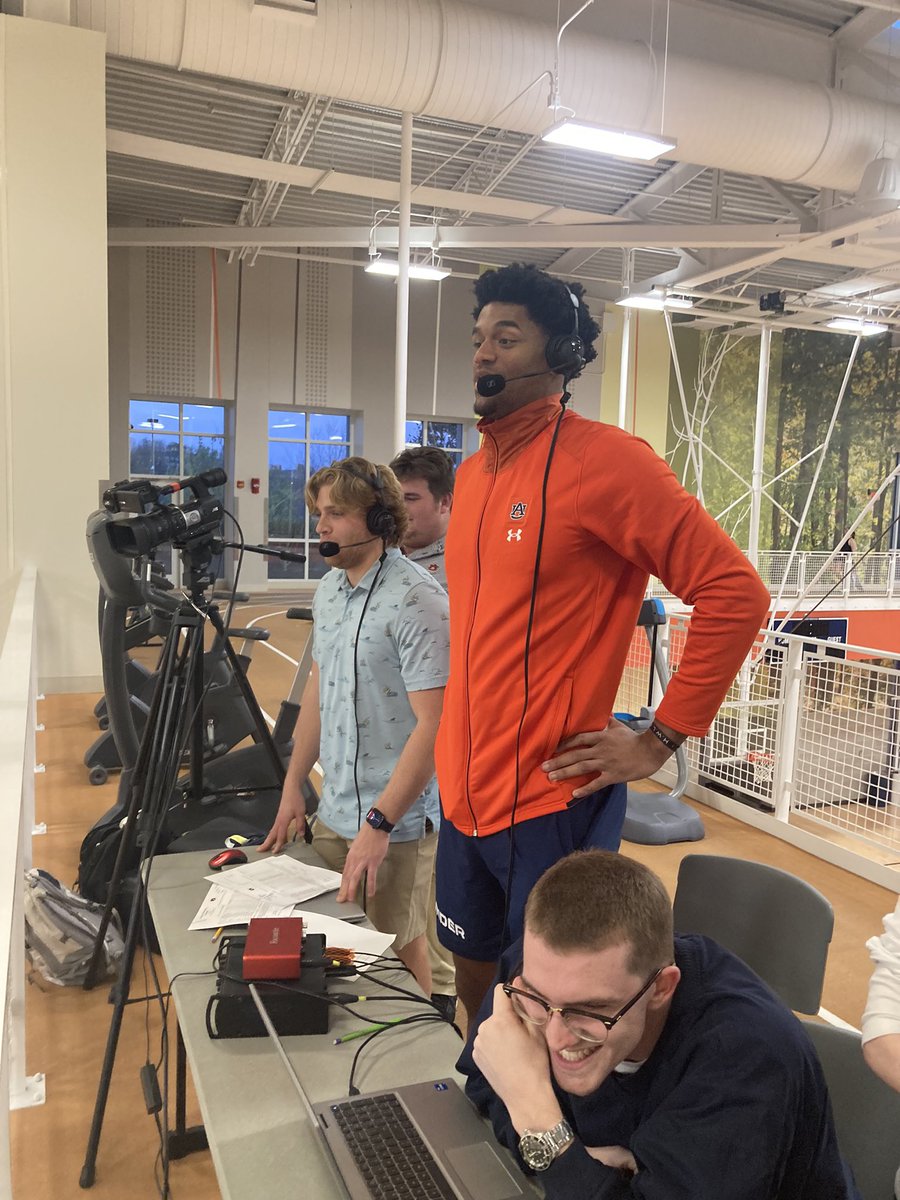 ethanmill16's tweet photo. If you’re not watching @WEGLSports stream of @AuburnRecWell Intramural Champ Night you may want to.  

Link below:

https://t.co/zYxo0QG7vB https://t.co/RVseM84duz