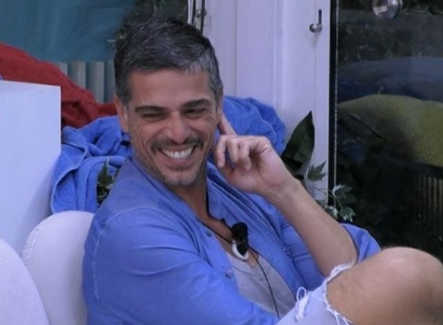 trilly15706270's tweet photo. 6 lunghi mesi ,tante cadute e ti sei rialzato sempre ....e ora sei in finale ,grazie a tutti quelli che hanno votato ❤️ sempre con te ❤️ 
#miassi 
#maxseinelcuore
@massivarrese 
@GrandeFratello https://t.co/9apWSsC8tN