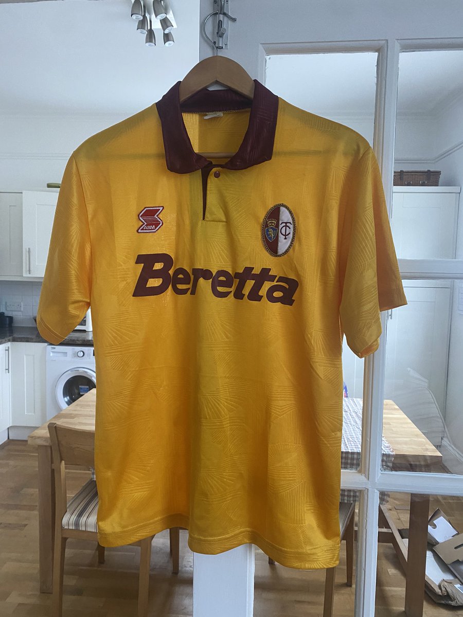 FredsShirts's tweet photo. @tspncalcio Torino away 92/93 https://t.co/szMSjOKdN6