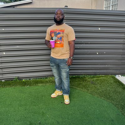 DLon2x's tweet photo. #NewProfilePic https://t.co/FrTJBHHuBE