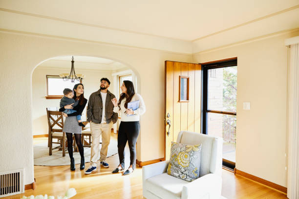 StrataQueens's tweet photo. Are you looking to buy or sell a property? Look no further than StrataQueens! Our team is dedicated to unraveling the layers of real estate to help you navigate the market with ease. Visit us at https://t.co/SjXCXBkYmA for details. https://t.co/5ARYCizaL2