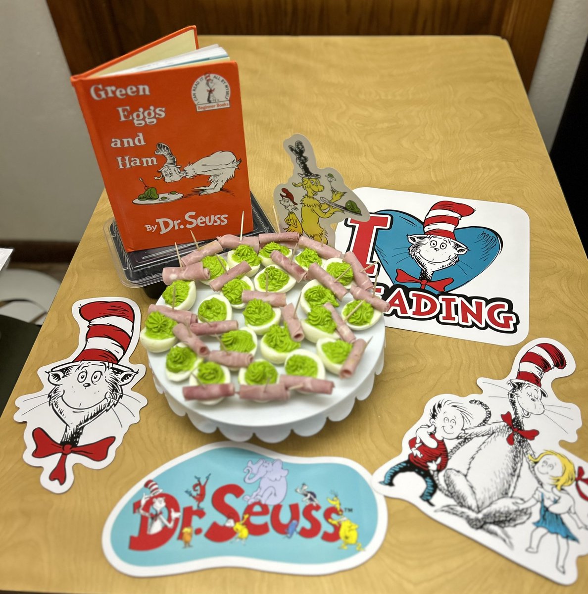 Kicked off our March is Reading Month Spirit Week with a little Green Eggs and Ham Day!!  We do like Green Eggs and Ham, Brewer I Am!