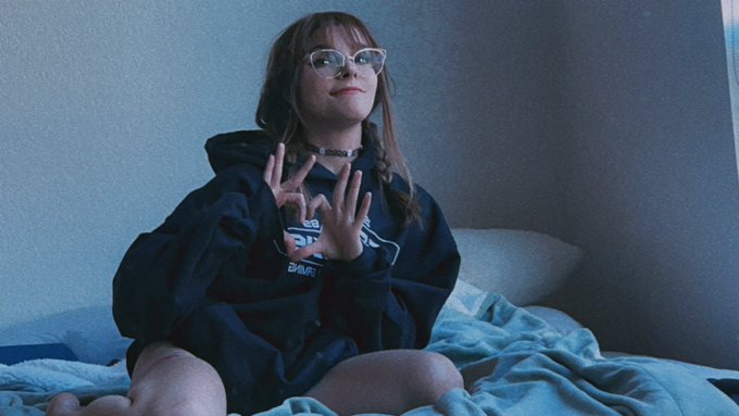 Hullo https://t.co/7rbzMVf0Ly