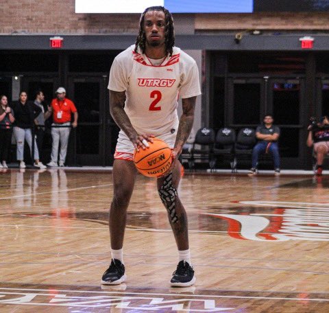 Coach Bryce tweet media