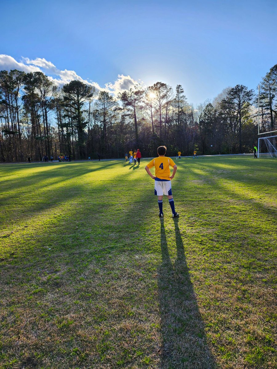 Charger Soccer (Boys) take the win over Wesley International Academy 2-1 🥅 ⚽️ 💙💛 @bunche_ms @KimTWhitfield @DurhamMartin3 @drkalag