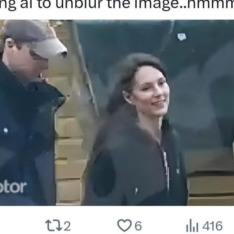 BsNvMe2's tweet photo. #NotKate #KensingtonPalaceEXPOSED #FakeKate #NorthKorea #WhereIsKate
Harpo . . . https://t.co/PvrcmoOc43