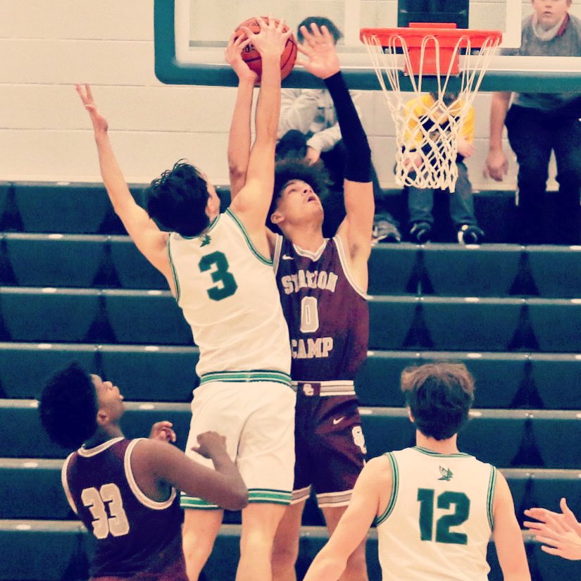 G_HillAthletics's tweet photo. @iamriggsabner @CUPhoenixMBB Congrats Riggs!!! 👈🏼 #builtthehill https://t.co/2gzZvBBEMG
