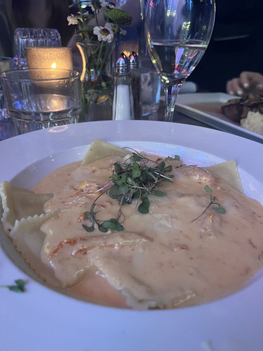 MealsWheelz's tweet photo. Ravioli royal announcement… in yewr honor!!! Cause je suis les miserables without Ye! 

#RoyalAnnouncement #Angel #King #DanteAlighieri #Notes #Letters #note #Card #WillPower #Love #Soul #Food #Delivery @AndrewSacks13 #bbtvi https://t.co/cYvN3YDjRp