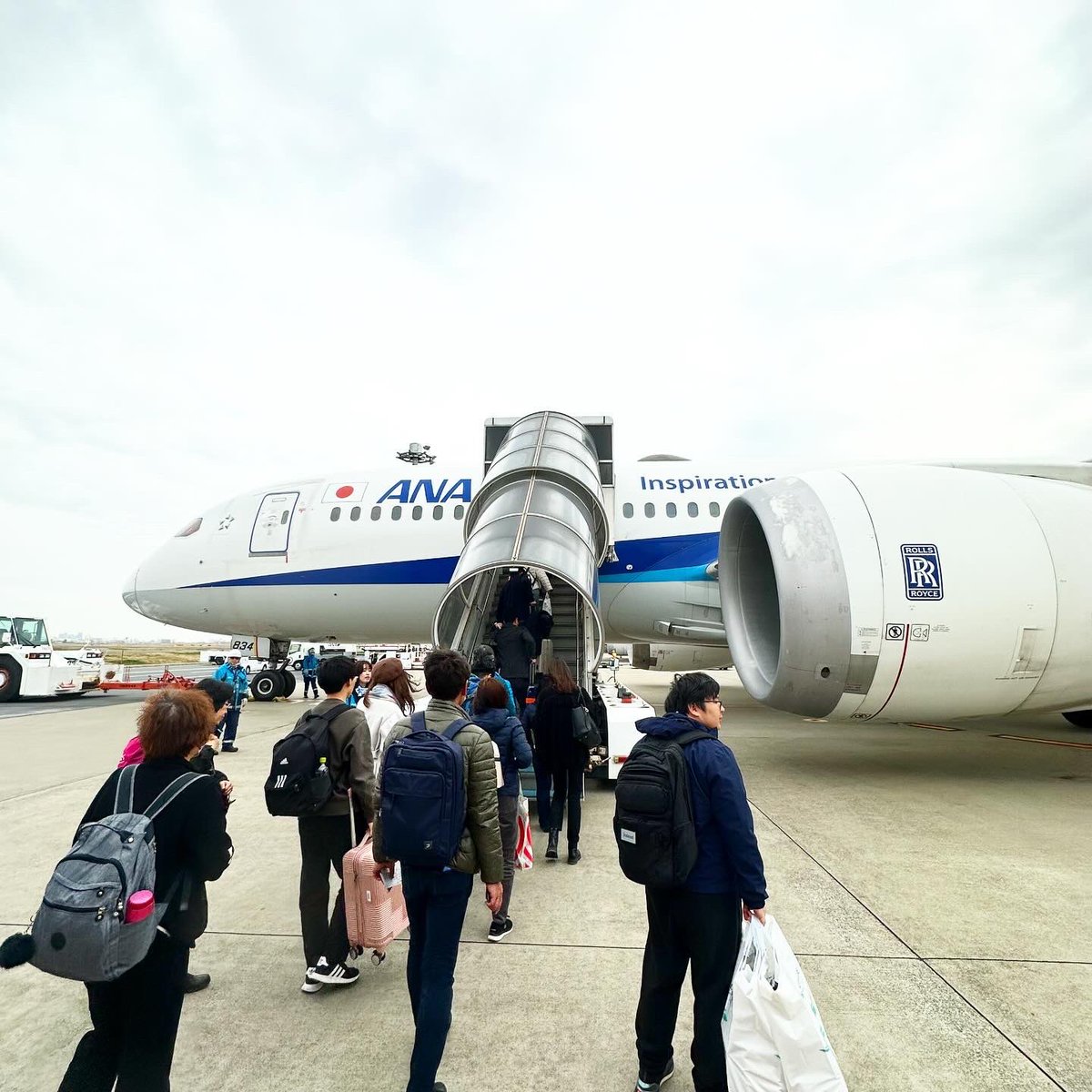 tomiyamawataru's tweet photo. off to GUANGZHOU
東京寒い🥶先週末の暖かさを求めて…青組で✈️
#offtochina #offtoguangzhou #ana #hanedaairport #staralliance https://t.co/dNNrHqFPpJ