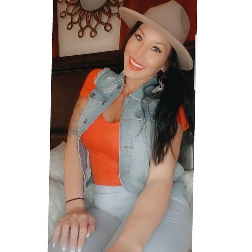 Just a sprinkle of sunshine on a cloudy day. Embracing the beauty of today.