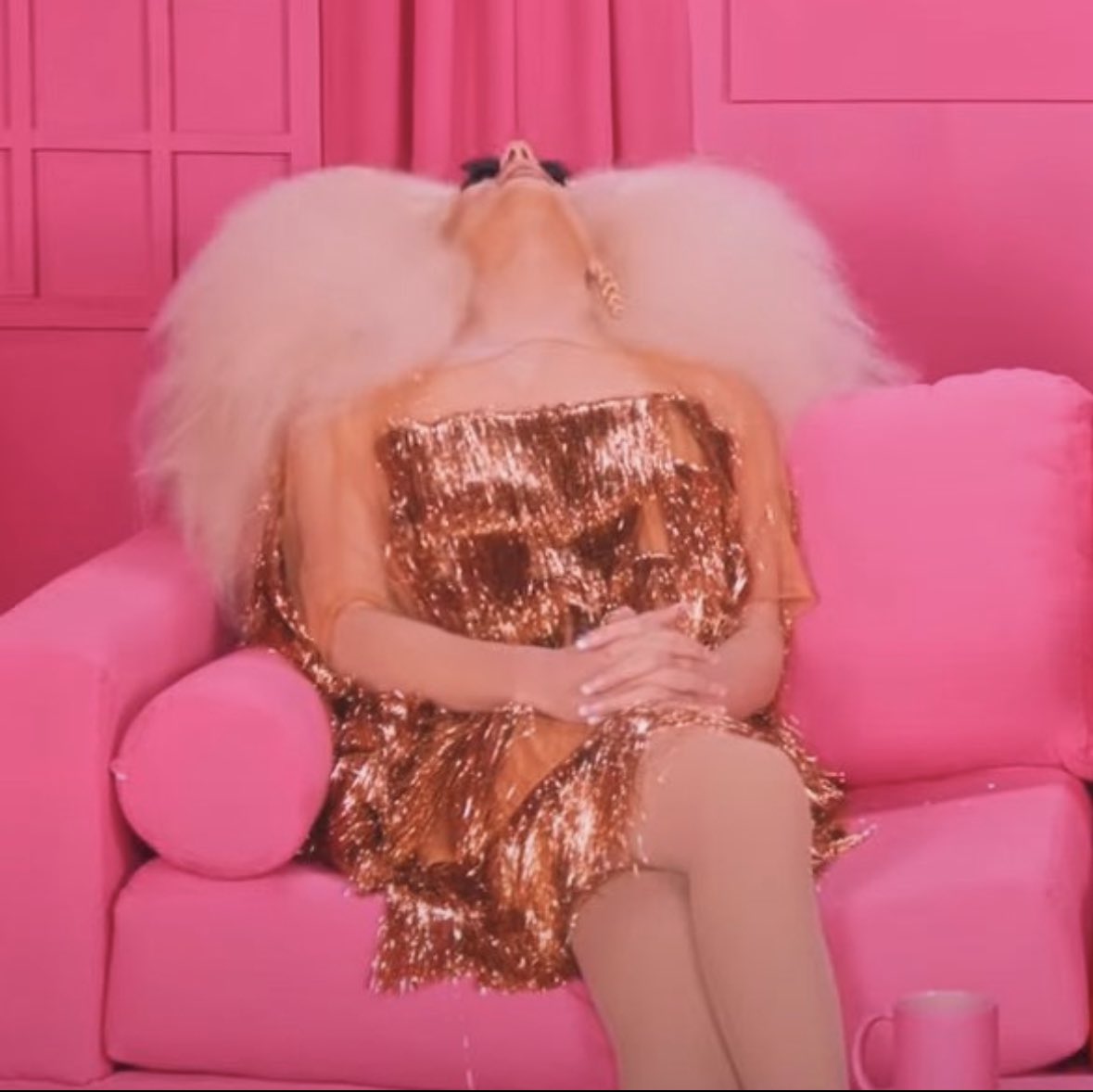 bitchflesh tweet media