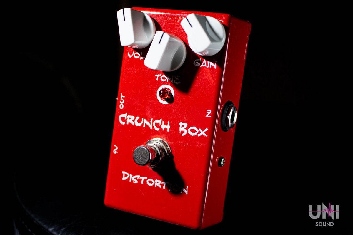 UnisoundY's tweet photo. ／
3/23(土)13:15発売開始‼️
MI AUDIO CRUNCH BOX DISTORTION
＼

2005年発表、最初のCrunch Box入荷！マーシャル系の歪みを造れるディストーションですが、クリーンブーストもOK。低音も輪郭がしっかりつつピッキング・ニュアンスもレスポンス良いディストーション
https://t.co/1XCDr887uW
#MIAUDIO https://t.co/hoHGCIDtx3