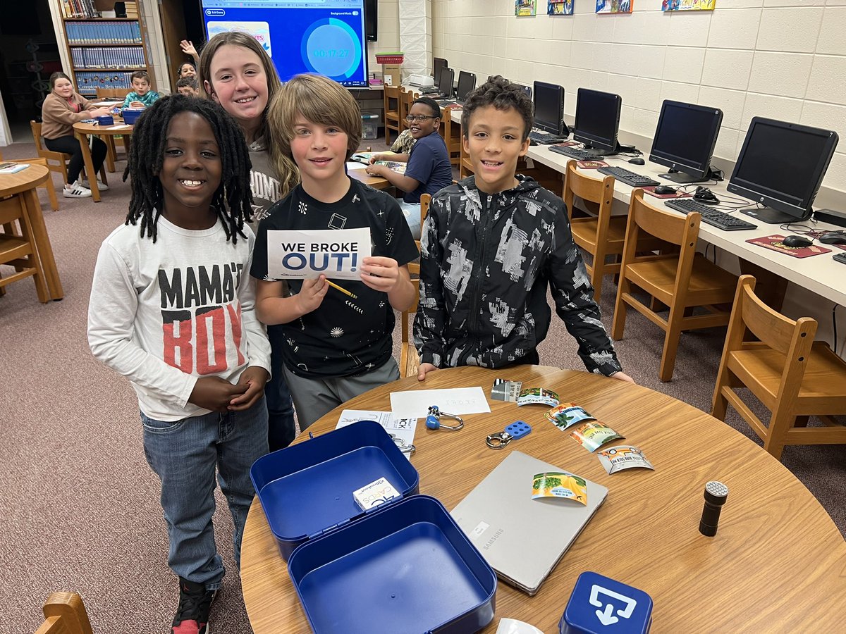 We 💗 the new Breakout Edu kits! Awesome way to review for our figurative language unit. Thank you Mrs. Carr! <a href="/Hubbard_Elem/">Hubbard Elementary</a> <a href="/HubMediaCenter/">Media HUB</a>