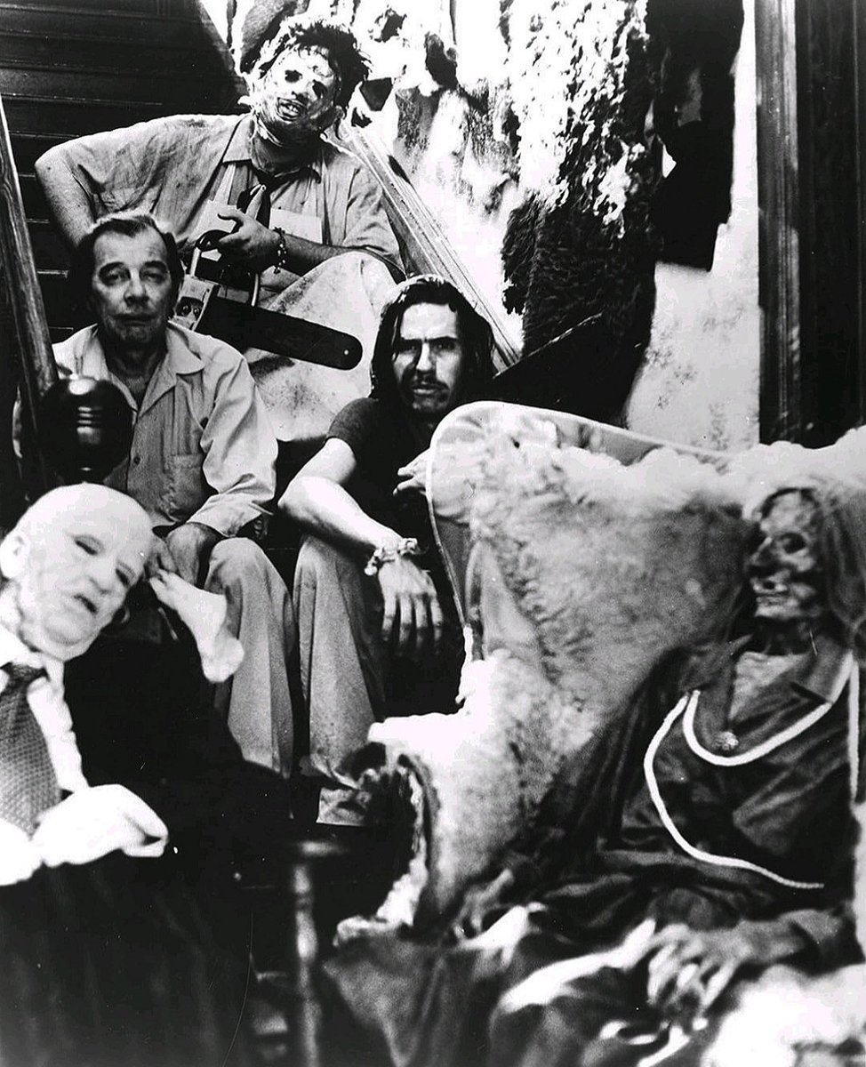 Y2John84's tweet photo. The Texas Chainsaw Massacre (1974)

Meet the family. https://t.co/vxSpyqmPhx