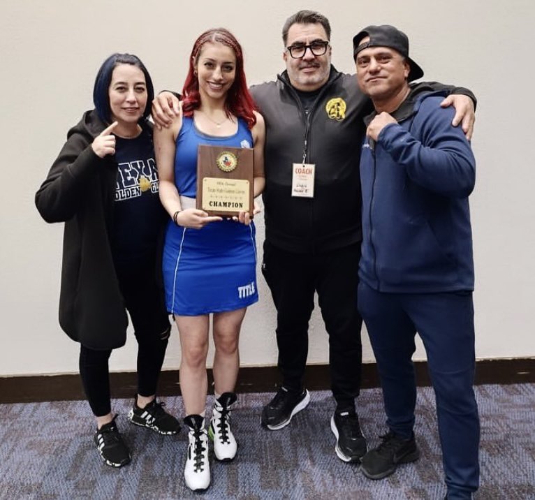 Congrats to 2024 Texas State Golden Gloves champ ~ El Paso’s @NayeliSweet1_ 🇺🇸