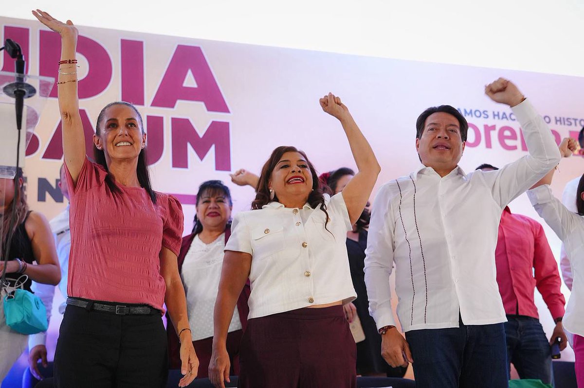 Estamos con el bello y combativo pueblo de Azcapotzalco acompañando a la próxima Presidenta, la Dra. @Claudiashein, y a nuestra futura Jefa de Gobierno de la #CDMX, Clara Brugada. ¡Vamos a seguir construyendo la transformación de la mano del pueblo y de dos mujeres