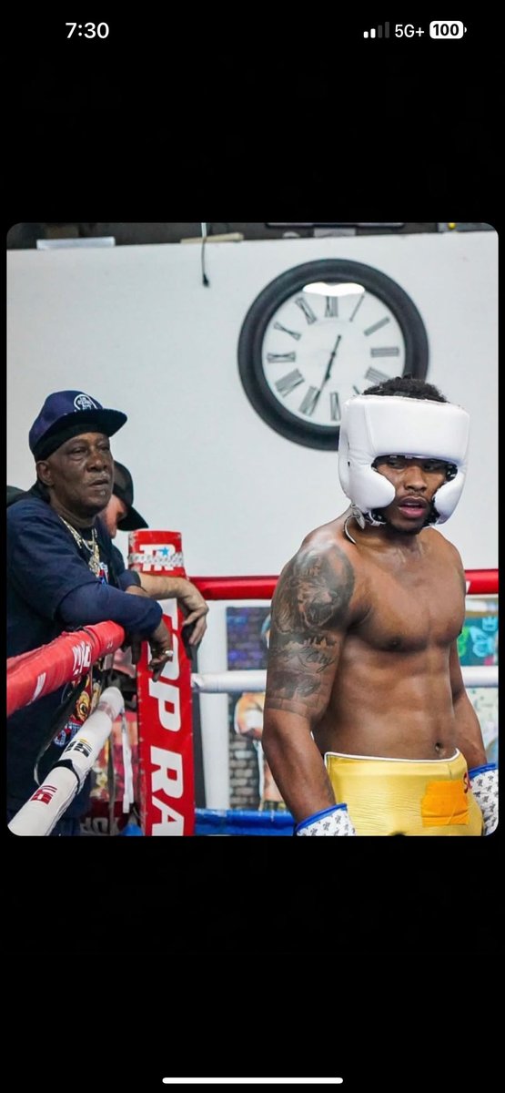 iamDevJoseph's tweet image. Y’all mean to tell me y’all think this #monster @ShakurStevenson is not about to take heads off? Y’all must not see the boy growing into a man. #different - he has the #skill but he can #Bang too!