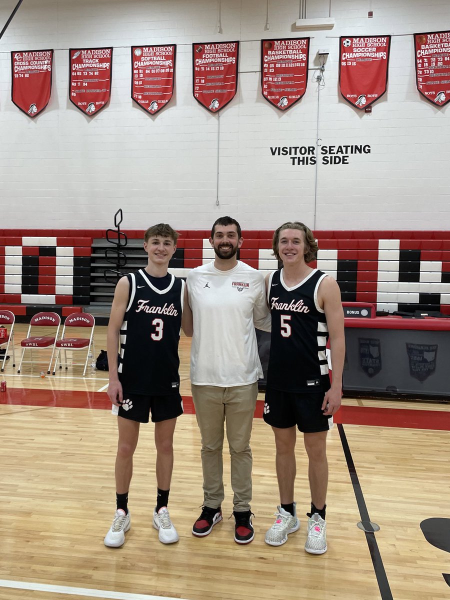 Coach_Alford15's tweet photo. Had a great time coaching the @SWBLSPORTS Allstar game tonight. Glad I had the chance to coach my guys one last time! https://t.co/nEFHRcJRqJ