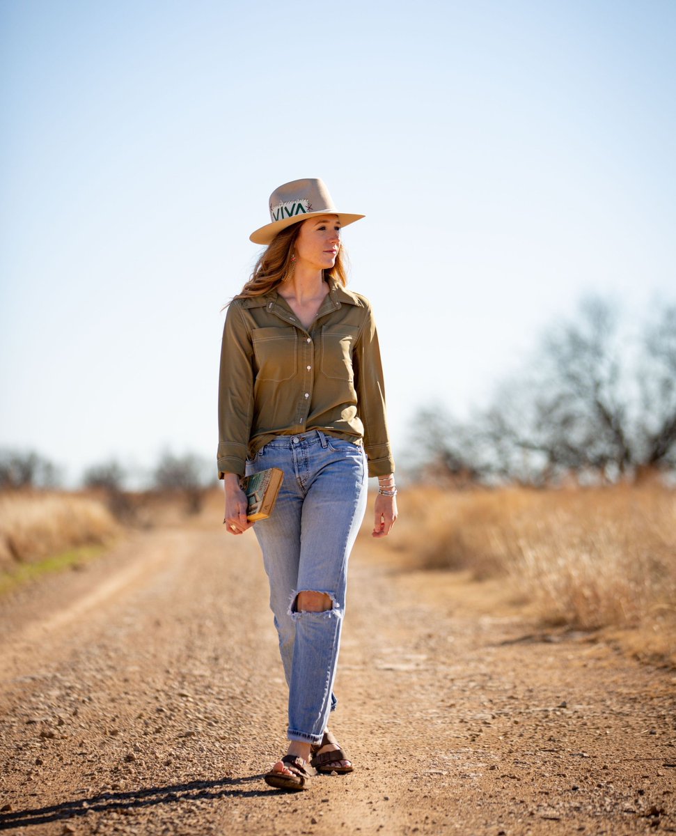 GreeleyHatWorks's tweet photo. Dreaming of warmer days and hat-worthy adventures? Let your style blossom with Greeley Hat Works!
#DreamingOfWarmerDays #GreeleyHatWorks #SunshineAndStyle #HatAdventures #springfashion #mood #accessories #friends #family #outfit #chic #fashion https://t.co/jewXhYkMNB