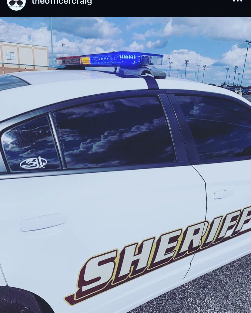 TheOfficerCraig's tweet image. 🚨👽#WeOutHere👽🚨
Don’t judge a book by the look!
Ya truly just never know…..🤷🏼‍♂️👽😁

#AlwaysRepresent 💯👽🛸
#OfficerCraigTikTok
#311Day #311Day2024 
☮️❤️#UNITY