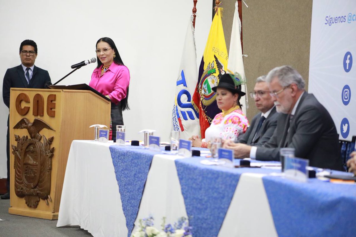 <a href="/juan_cevallos/">Juan Cevallos</a> <a href="/contenido_Ec/">Contenido-ec</a> <a href="/macotvdigital/">Macotvdigital</a> <a href="/RadioLibre9/">Radio Libre 93.9 FM</a> <a href="/cnegobec/">cnegobec</a> <a href="/OQTVcanal35/">ONDAS QUEVEDEÑAS TV</a> <a href="/Radio_Viva/">Radio VIVA 91.1 / 97.3 FM</a> <a href="/Babahoyoaldia/">Babahoyo Al Día</a> <a href="/FluminenseRADIO/">Radio Fluminense 101.5FM 🇪🇨</a> <a href="/TCE_Ecuador/">TCE Ecuador</a> Nuestra presidenta <a href="/DianaAtamaint/">Diana Atamaint</a> en su discurso reconoció los desafíos de liderar la Función Electoral como mujer y ecuatoriana.🇪🇨 
#77AñosFunciónElectoral.