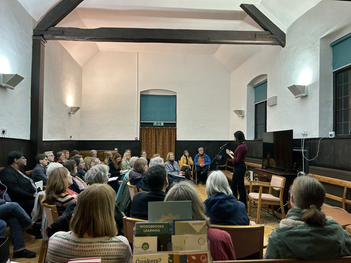 We’re so fortunate to have Ramie Targoff with us this evening to talk about her fascinating new book #shakespearessisters <a href="/riverrunbooks/">riverrun</a> <a href="/RamieTargoff/">Ramie</a> #Shakespeare #womenwriters #renaissance #history