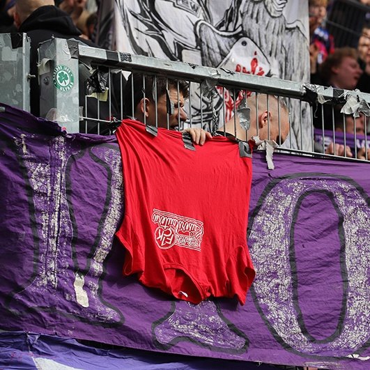 simoon_simoon's tweet photo. Was wollten die W*chser eigentlich?#FCKOSN #Betze https://t.co/qXXY4sslqV