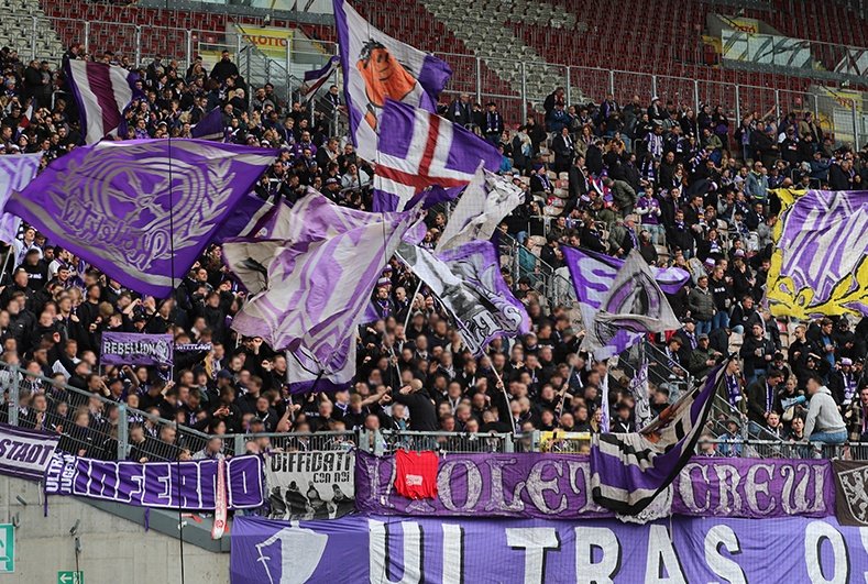 simoon_simoon's tweet photo. Was wollten die W*chser eigentlich?#FCKOSN #Betze https://t.co/qXXY4sslqV