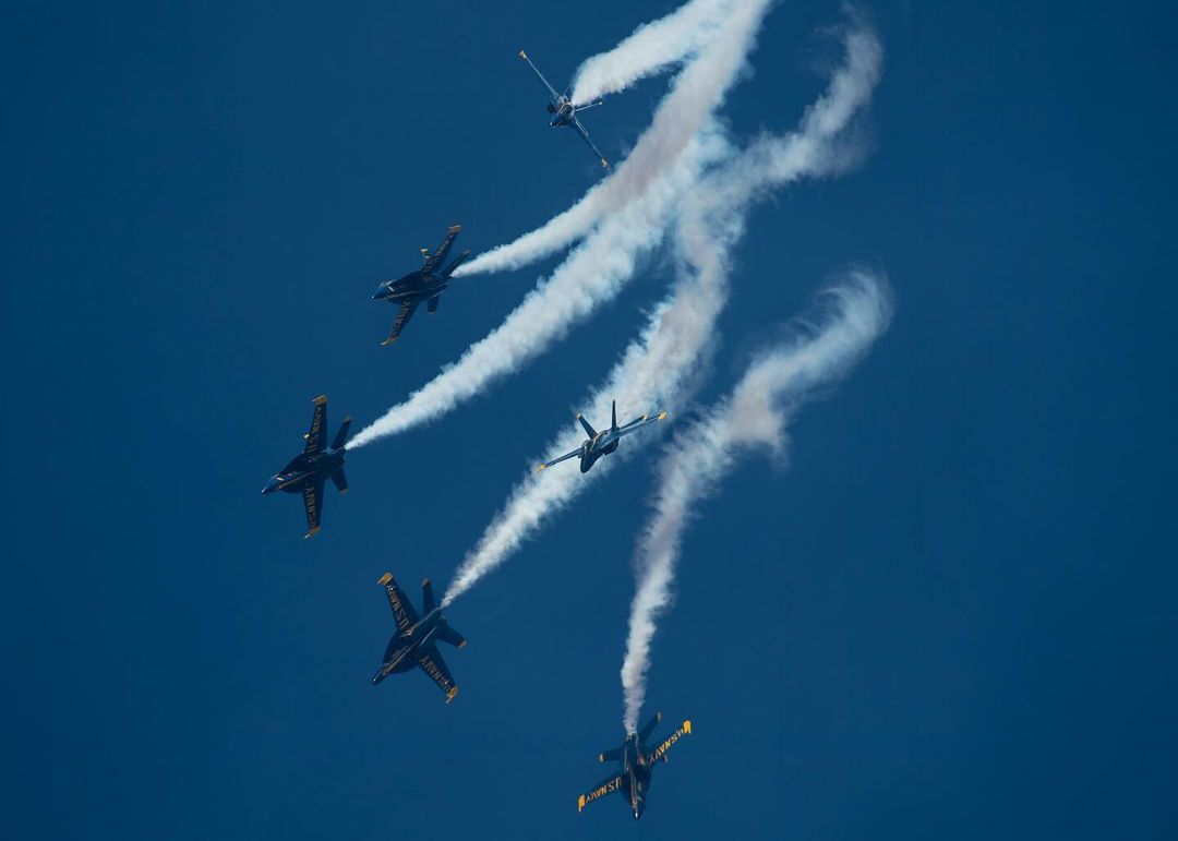 We're honored to be a part of the U.S. Navy Blue Angels 2024 show season! See them take the skies at the #OrlandoAirShow this April 20-21 on the #AirDotShow tour! 📷 Grab an advance sale tickets for 35% off now at airandspaceshow.com

#airdotshowtour #blueangels #airdotshow
