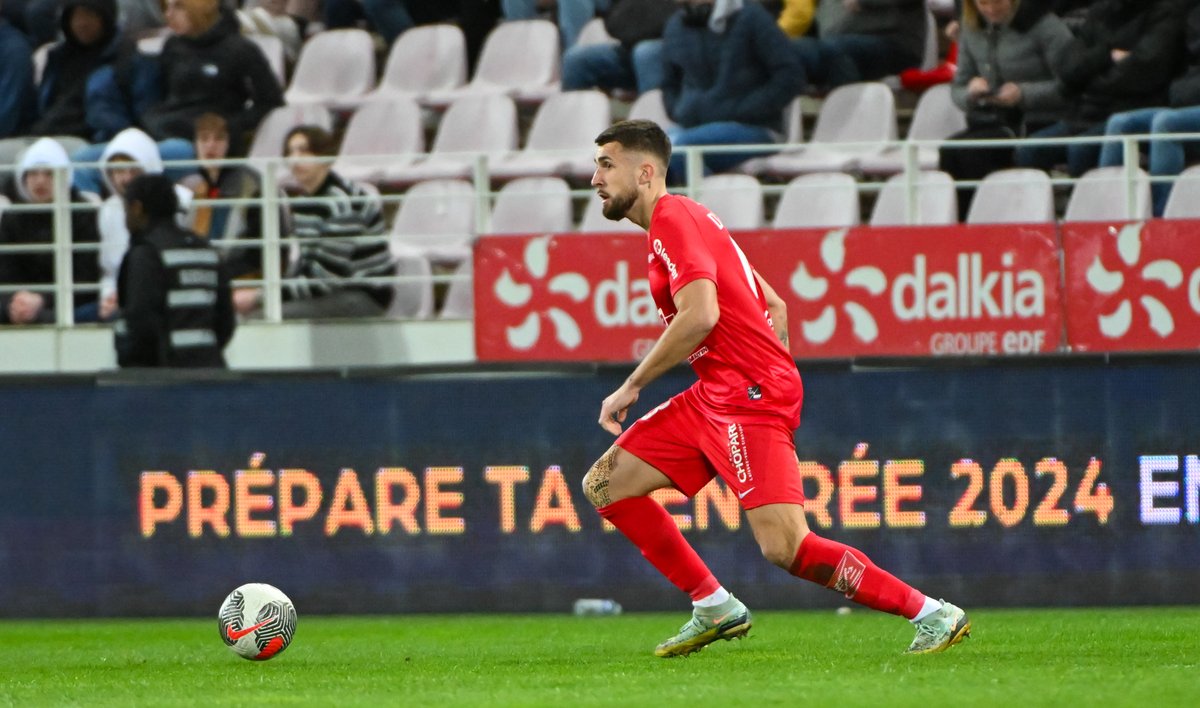DFCO_Officiel's tweet photo. 🔚Le DFCO relève la tête en dominant les @ChamoisNiortais 1 but à 0 🔴
Le résumé 👉https://t.co/ZkWmOeNYzZ
L'album 📸👉https://t.co/JOblnAYkUz
Les réactions 👉https://t.co/5BAtvR8GMn
#DFCOCNFC https://t.co/ujmteWJcry