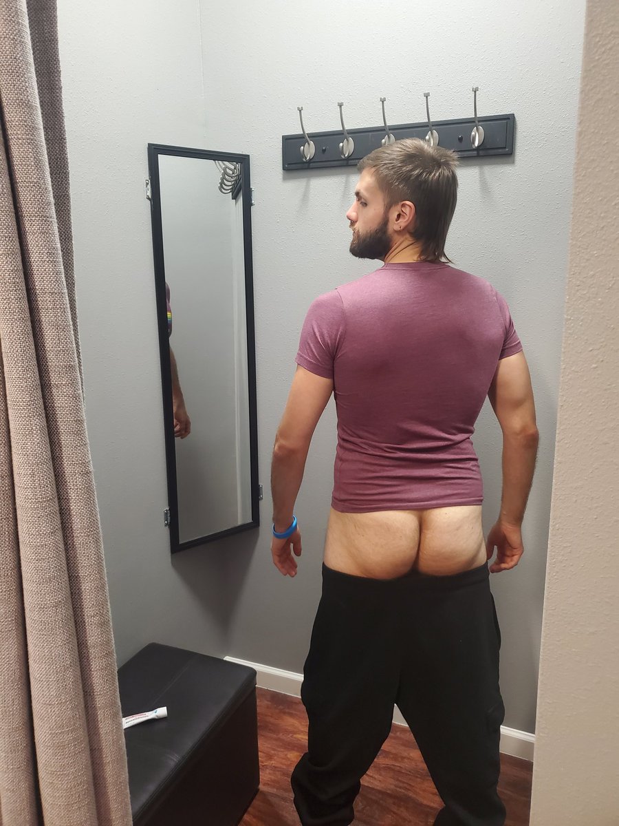 misterdevas's tweet photo. The Wideness of my Back and Ass; An Odyssey.

RETWEET:Check out my OnlyFans!
You can find it in my LinkTree⤵️
https://t.co/YUUUaFIhsY
#gaymen #gaybooty https://t.co/ZdxQoz0fRH