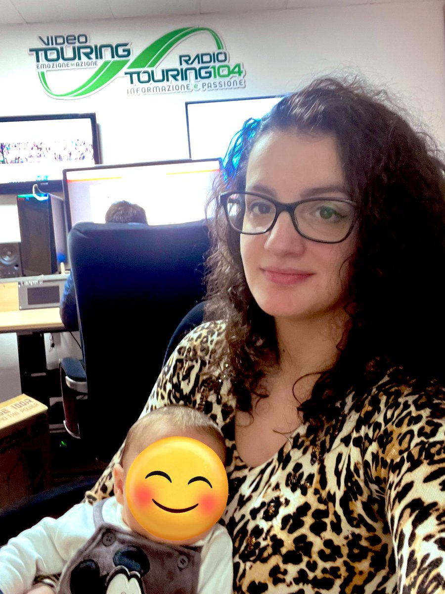 ChiaraC_26's tweet photo. Oggi io e Ciccio aggrediamo le notizie 📰 ✍🏻 

#work #journalism https://t.co/OE7s00cjsg