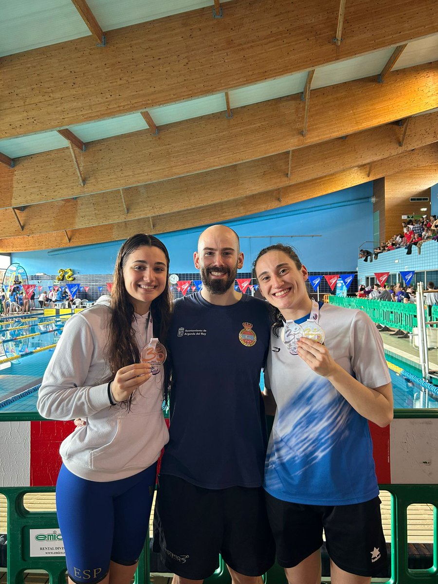 C_N_Arganda's tweet image. Resultados XXXV Trofeo de León: nuestros Junior y Absolutos, vuelven a @Arganda_Ayto con 4 medallitas

María Villanueva M.
2 Oros en 100 mariposa y 100 libre y 1 plata en 100 espalda

Jimena Castro H.
1 bronce en 100 espalda

Además de otros excelentes resultados.

Enhorabuena!!!