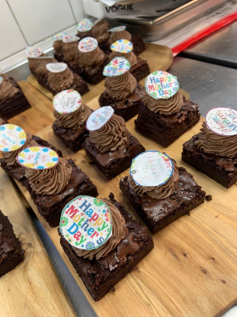 What a great weekend @shaystadiumcom A big thank you to all the amazing fans who came to support @fchtonline and @halifaxpanthers. Your passion makes all The Difference! We even threw in some free cakes to hospitality guests on Mother’s Day. #HalifaxPanthers #FCHalifaxTown