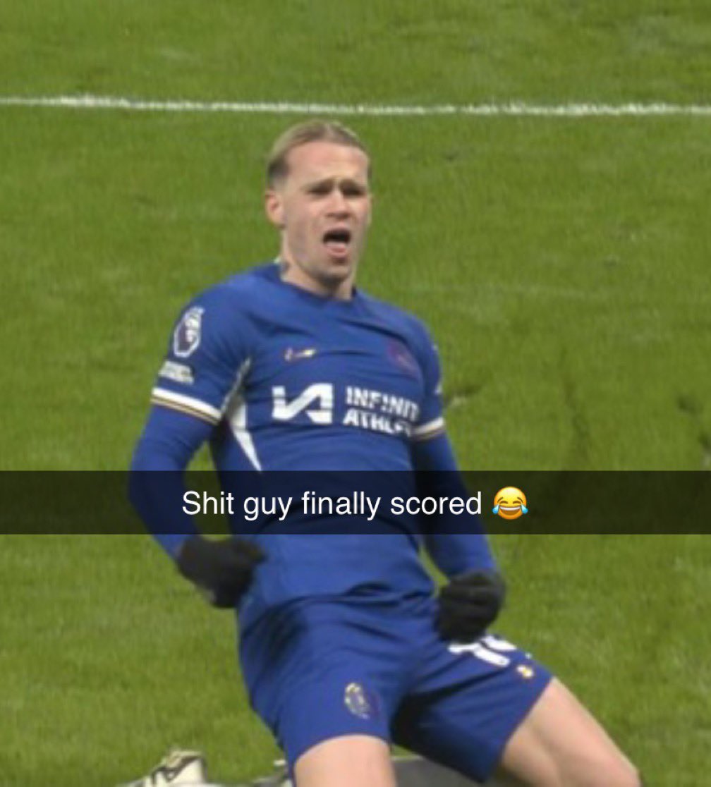 cagiago_'s tweet photo. Looool he recreated the meme 😭😭😭😭 https://t.co/eQlgzOOywn