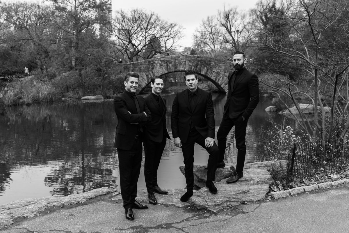 ildivoofficial's tweet image. ¡Nos vemos pronto! 💫 Entradas en el siguiente enlace.

See you soon! 💫 Tickets at the link below.

ildivo.com/tour-dates/