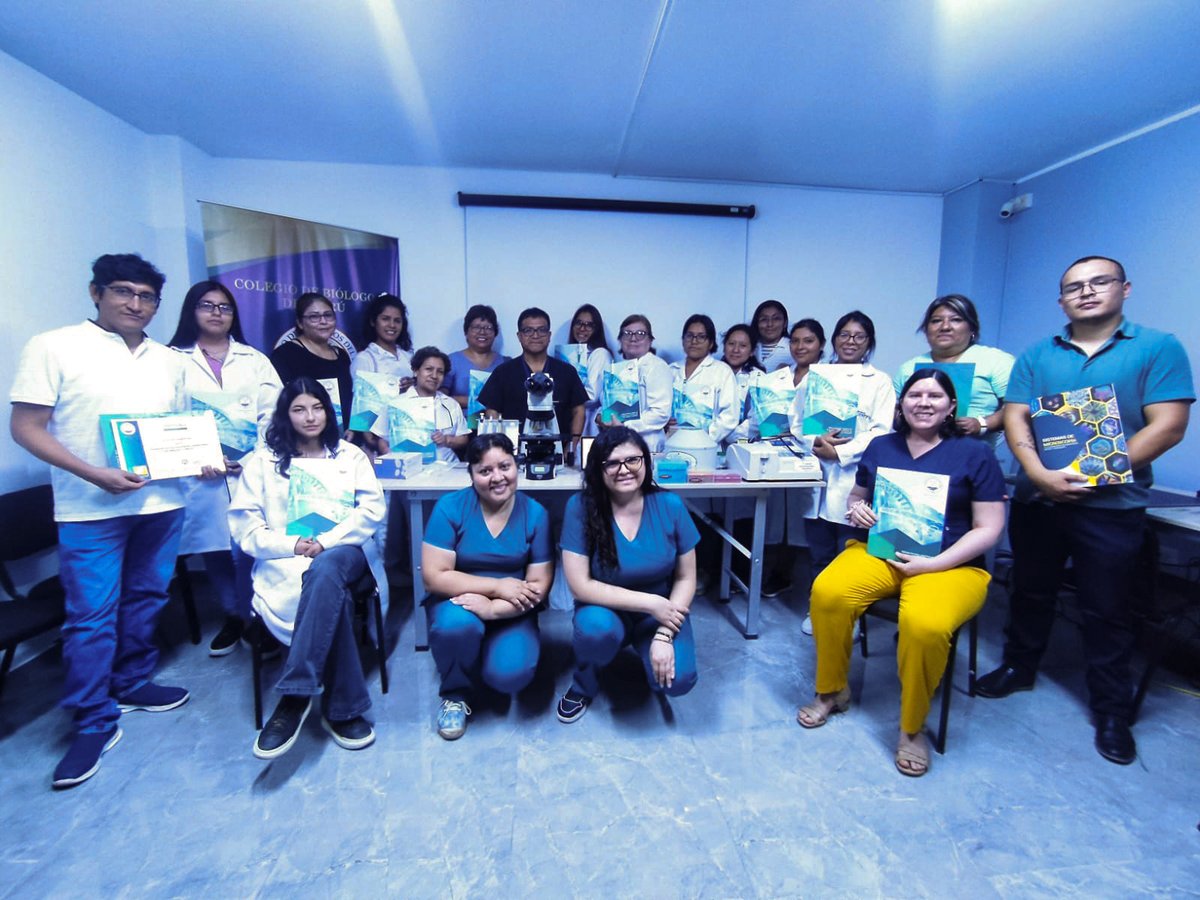 CrviiLima's tweet photo. ¡Celebramos la culminación exitosa del Curso de Actualización en Laboratorio de Análisis Clínicos! 🎉✨ Que se llevó a cabo los días 22, 23 y 24 de Febrero y 2, 3 y 9 de Marzo, en el Colegio de Biólogos del Perú Consejo Regional VII Lima, con el auspicio de Nikon Microscopios. https://t.co/tBZafIAxpn