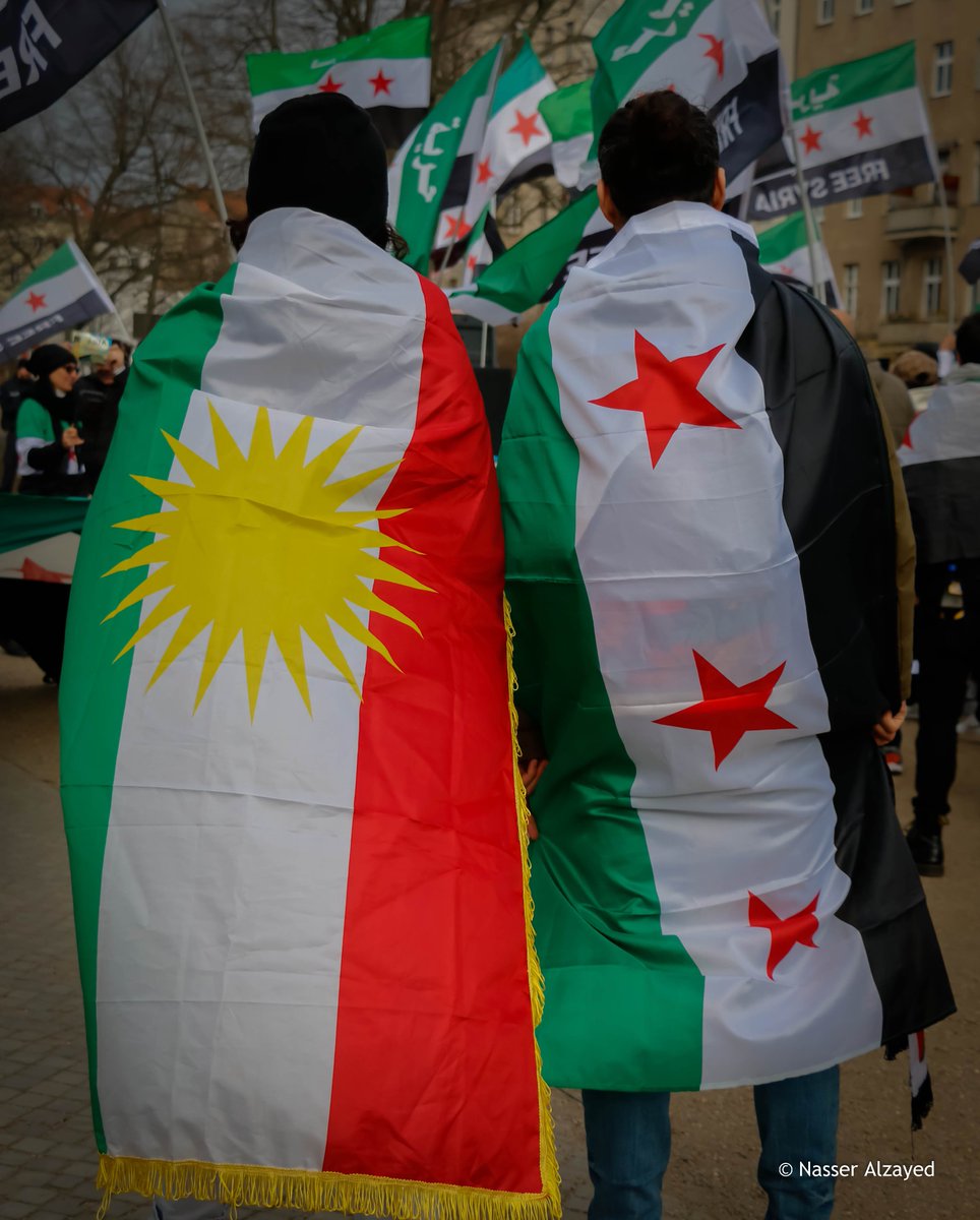 nasseralzayed1's tweet photo. بعض الصور من مظاهرة برلين في الذكرى الثالثة عشر للثورة السورية.
Ein paar Bilder von der Berliner Demonstration zum dreizehnten Jahrestag des Syrischen Revolution. https://t.co/MDQT4G9Xvj