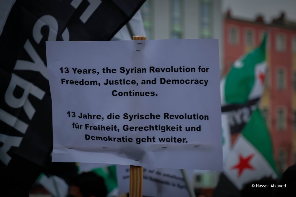 nasseralzayed1's tweet photo. بعض الصور من مظاهرة برلين في الذكرى الثالثة عشر للثورة السورية.
Ein paar Bilder von der Berliner Demonstration zum dreizehnten Jahrestag des Syrischen Revolution. https://t.co/MwvkM0nw0C