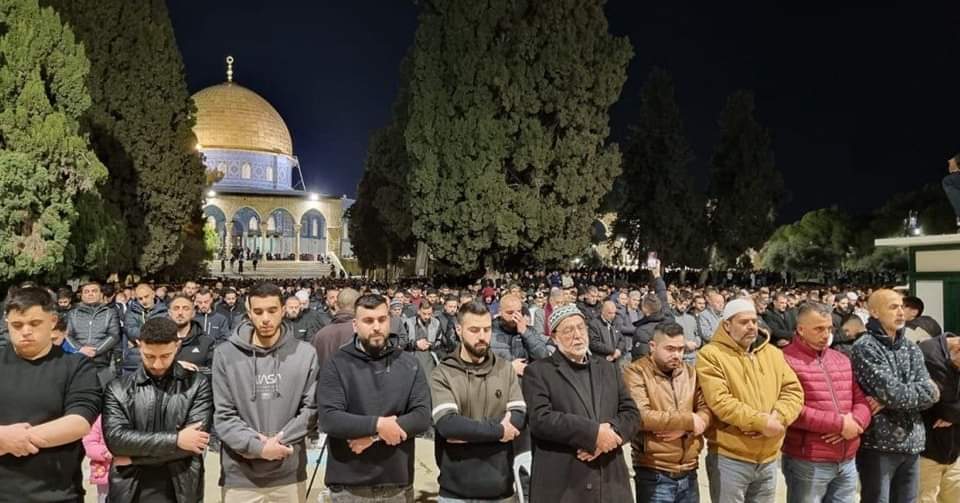 JGamtesa's tweet photo. Isha and Taraweeh prayer tonight from al Masjid al Aqsa https://t.co/5ItdoLo3Qz